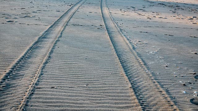 سرقة رمال الشواطيء